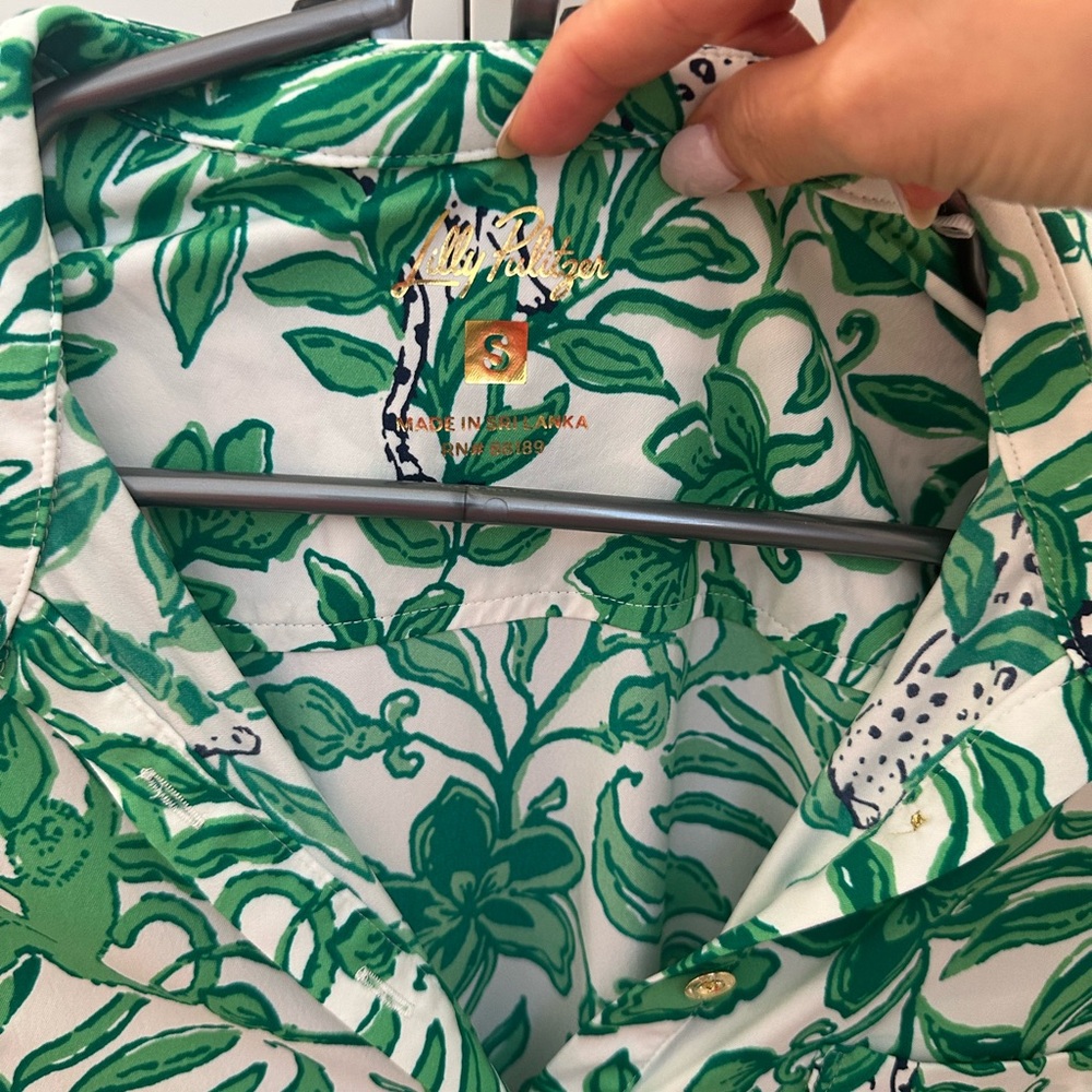 Lilly Pulitzer Green and White Botanical Casual Shirt - Picture 2 of 2